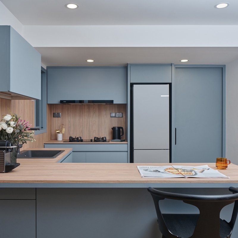 Blauwe van de de Korrelkleur van de Lakkeukenkast Houten Vrije die het Handvatkeuken met Countertop wordt geplaatst