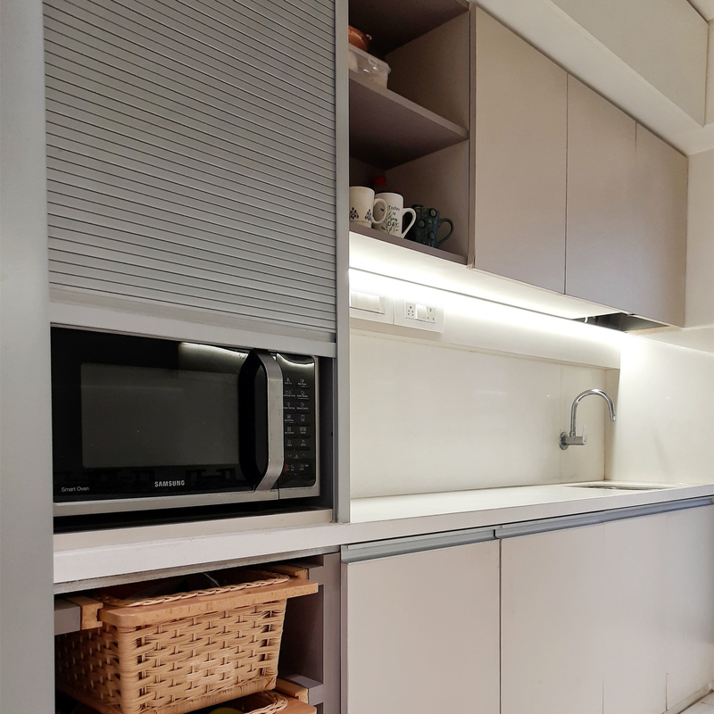Hoogglans Lak Keuken Units Set Wit En Grijs Kleine Keuken Greeploze Home Kitchenette