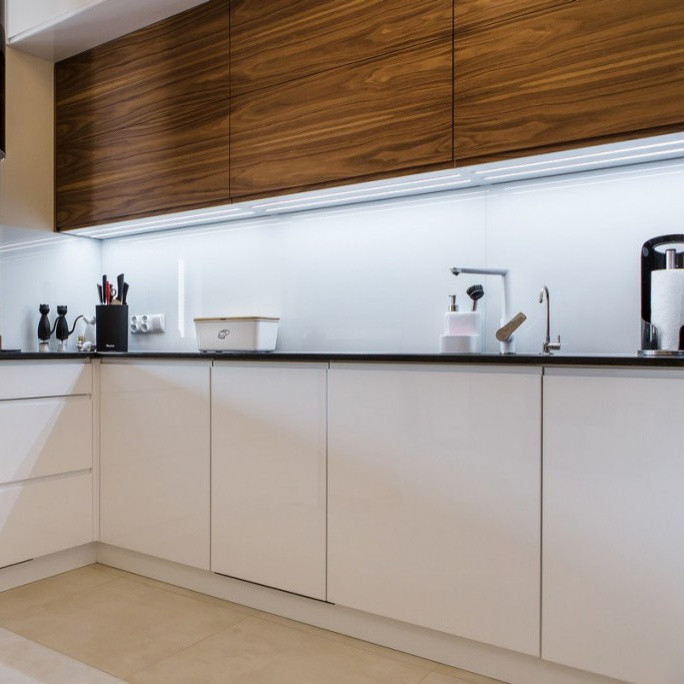 Vrije Kleine de Melamine Houten Korrel van het Steekproeven Moderne Ontwerp en Witte Keukenkast Vastgestelde Volledig