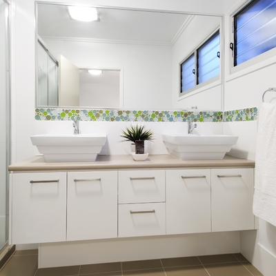 Kabinet van de de Melaminebadkamers van Matte Wall Mounted Bathroom Vanity het Witte Duidelijke met Kwarts